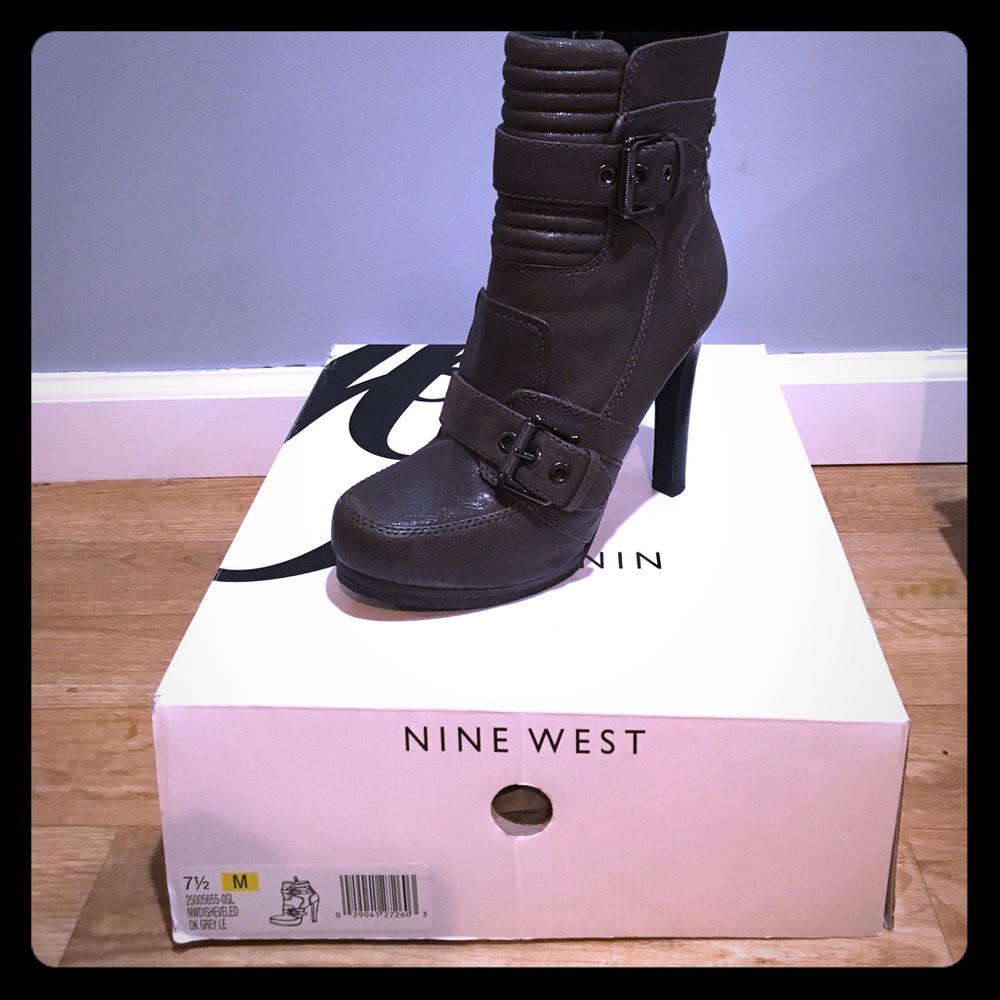 COPY - Nine West NW Disheveled in dark gray.